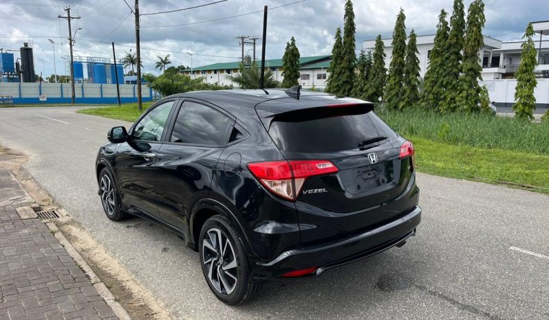 
								2017 Honda Vezel full									